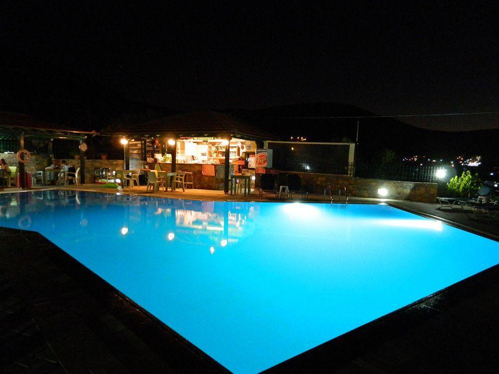 Everest Apartments And Suites Stalida Exterior foto